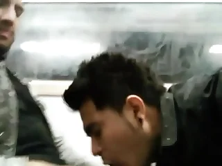 Cruising en el Vagón del Metro